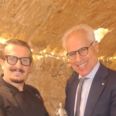 LE NICCHIE, IL CUORE GRANDE DI BARI VECCHIA: NICK MUSCHIO, QUANDO LA BUONA CUCINA INCONTRA LA SOLIDARIETÀ